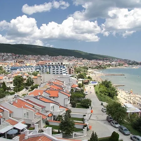 מלון Moonlight 5*