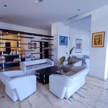 فندق Moonlight سفيتي فلاس