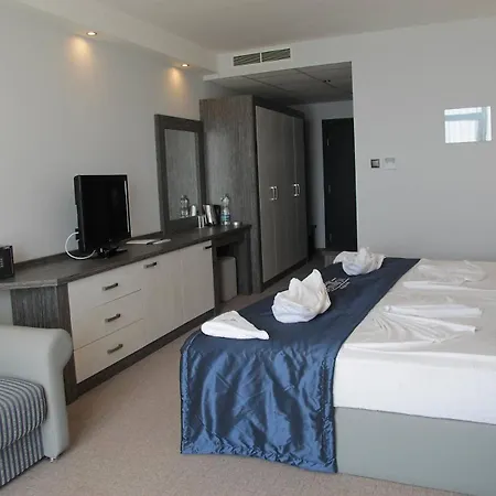 فندق Moonlight 5*