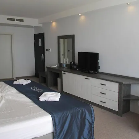 فندق Moonlight 5*