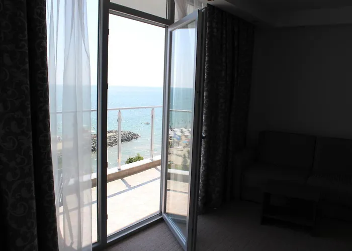 Moonlight Свети-Влас