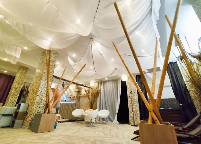 Отель Moonlight 5*