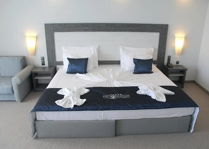 Moonlight Свети-Влас